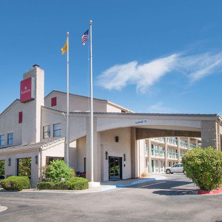 Отель Ramada By Wyndham Albuquerque Airport Экстерьер фото